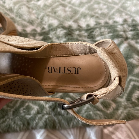 Open toe booties - Picture 2 of 4